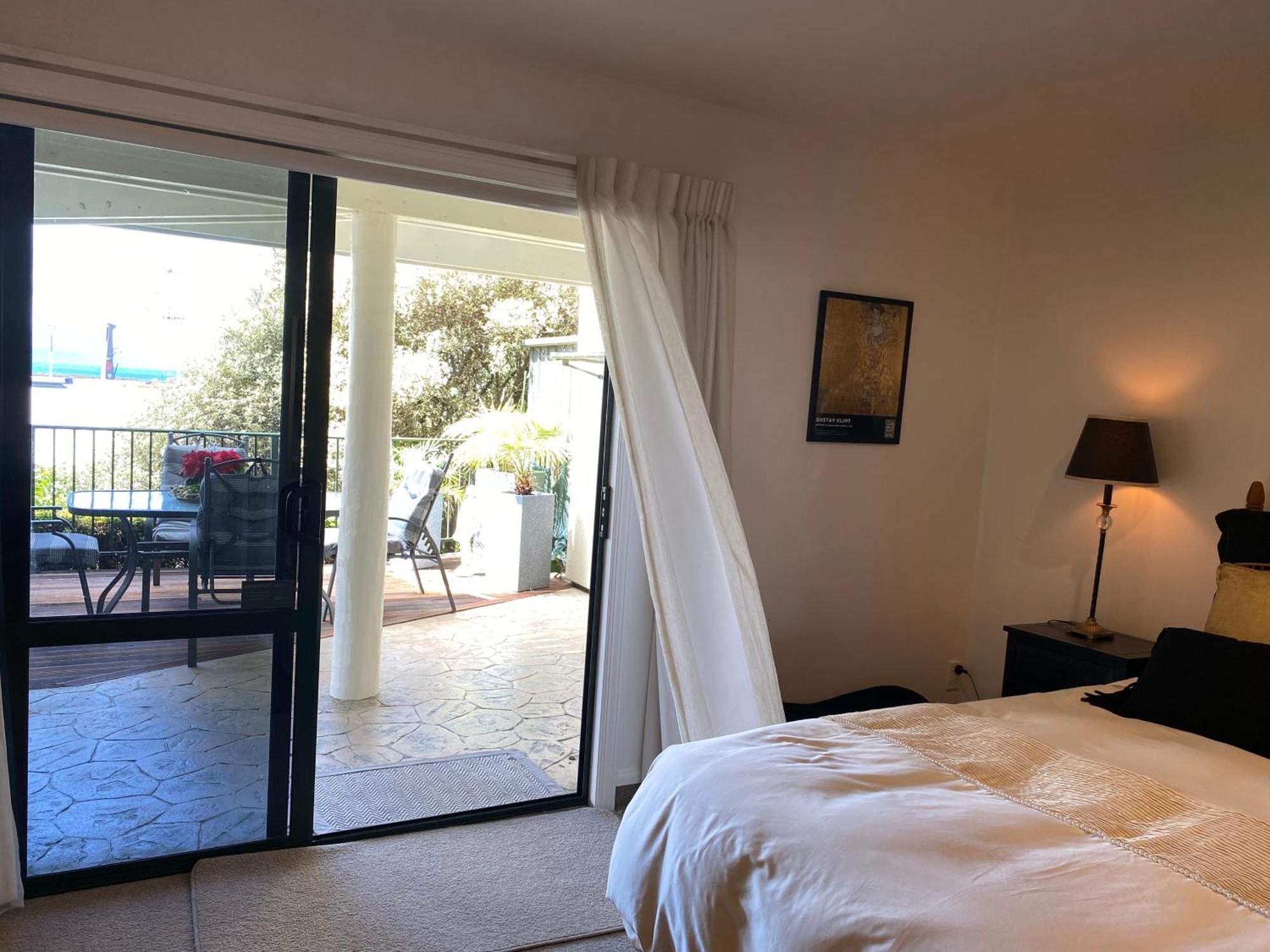 Maison Blue - Chic Garden Apartment Napier Bagian luar foto